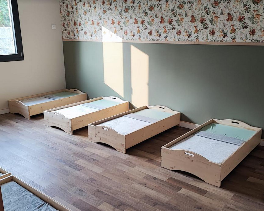 Agencement de dortoir pour crèche – mobilier ergonomique et design apaisant